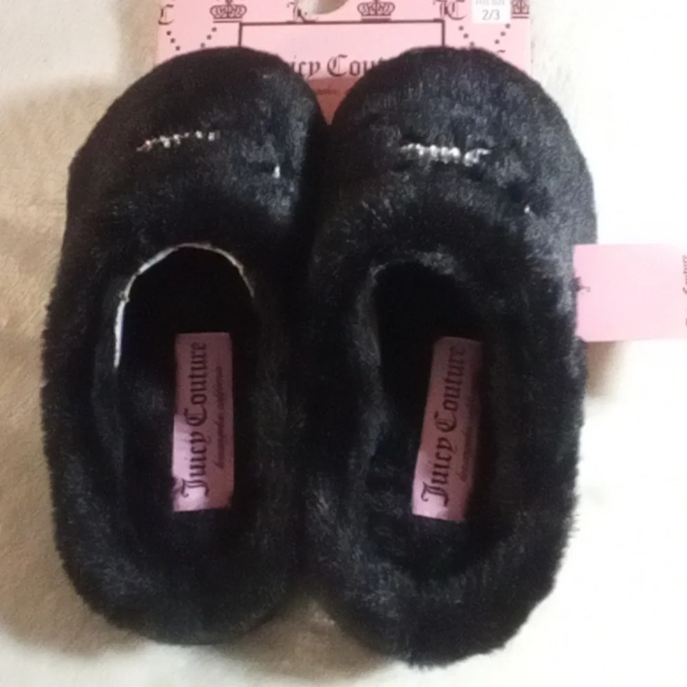 Juicy Couture Black + Silver Heart Kids Slippers Size 2-3 NWT